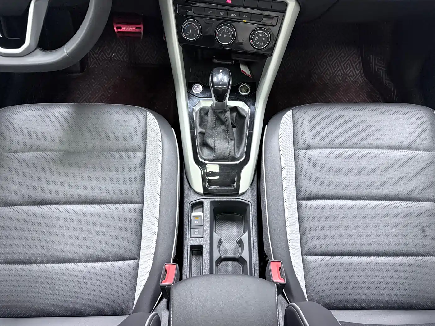 VOLKSWAGEN T ROC EXPLORING SONGS