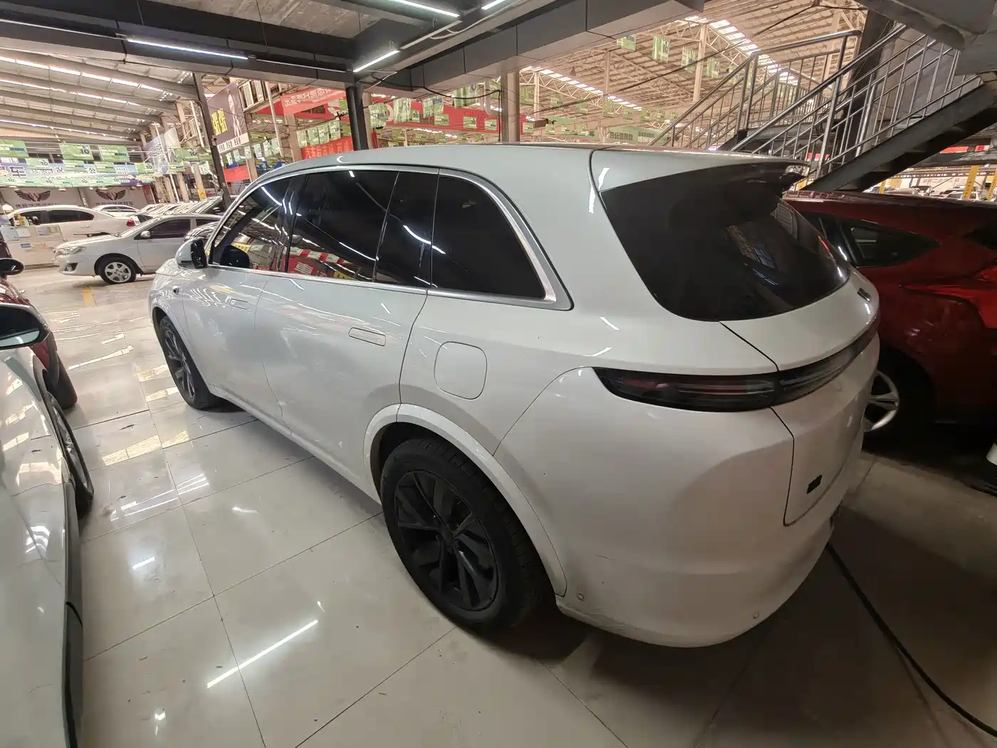 Photo 3 - Li Auto L7