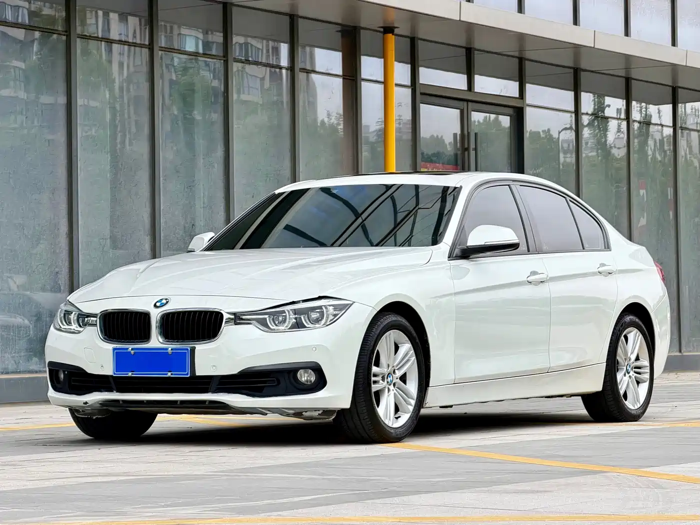 BMW 3 Series 2017 318i Fashion