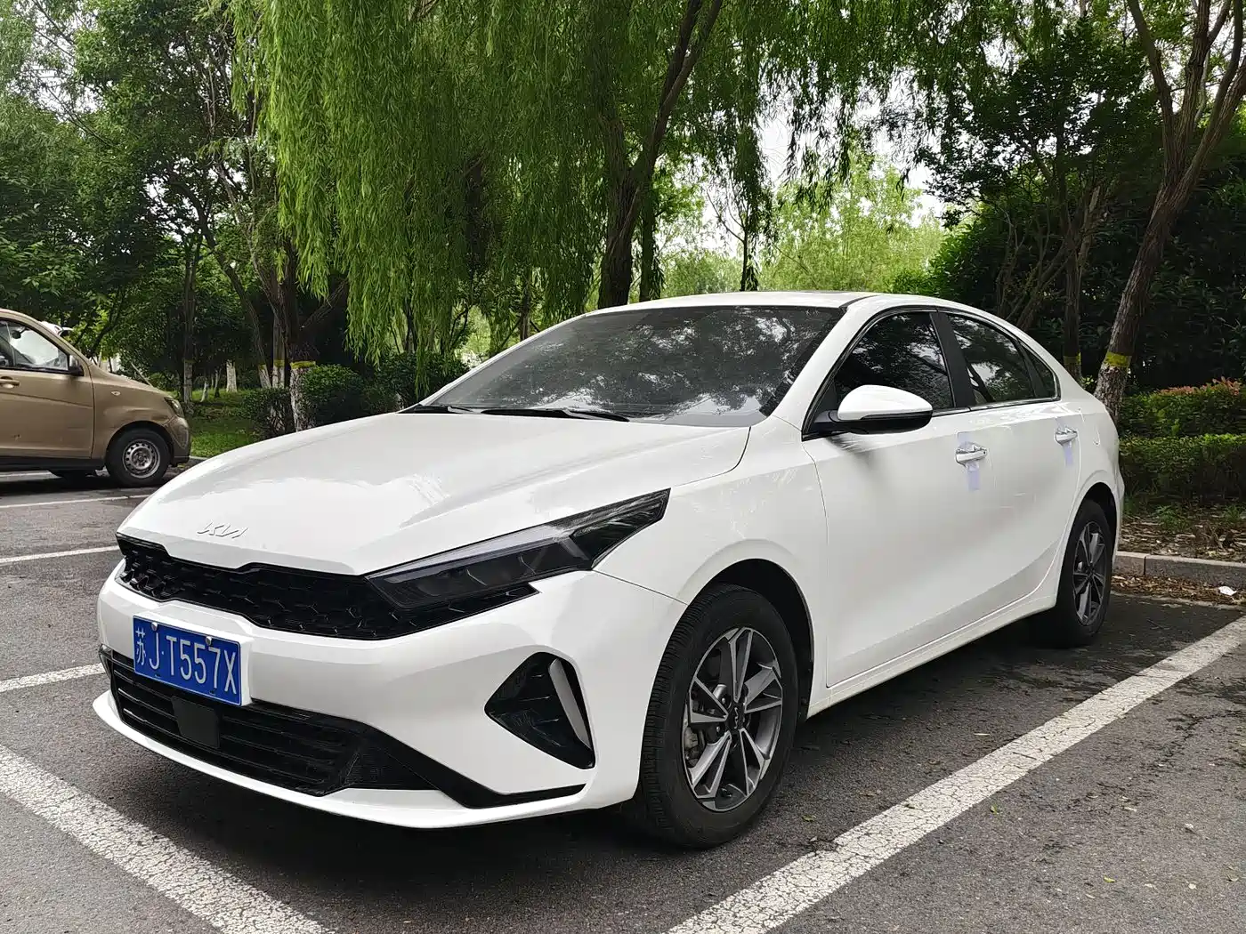 Kia K3 2023 Model 1.5L CVT Luxury Edition