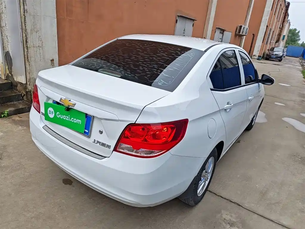 Chevrolet Sail 2018 Sail 3 1.3L Manual Comfort Sunroof фото 7