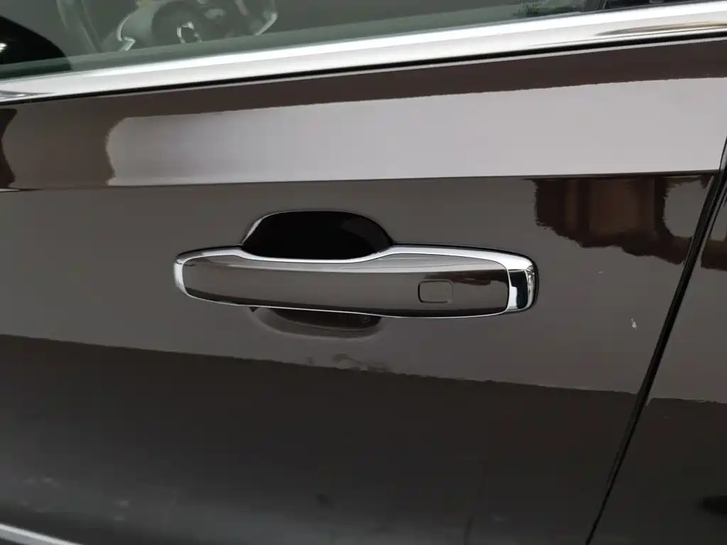 Фото 18 - Volvo S90
