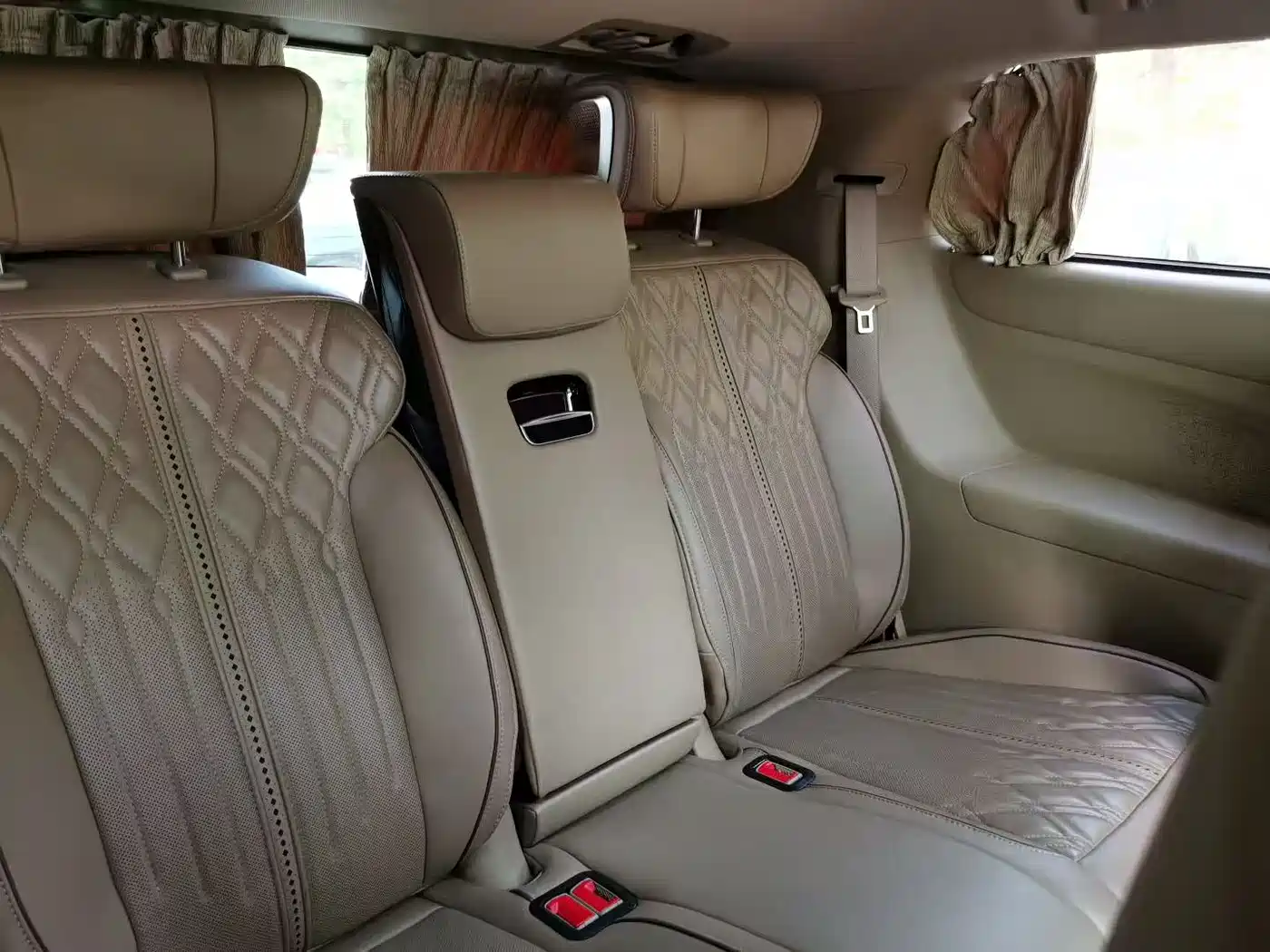 Buick GL8 2020 ES Landglory 653T Flagship фото 5