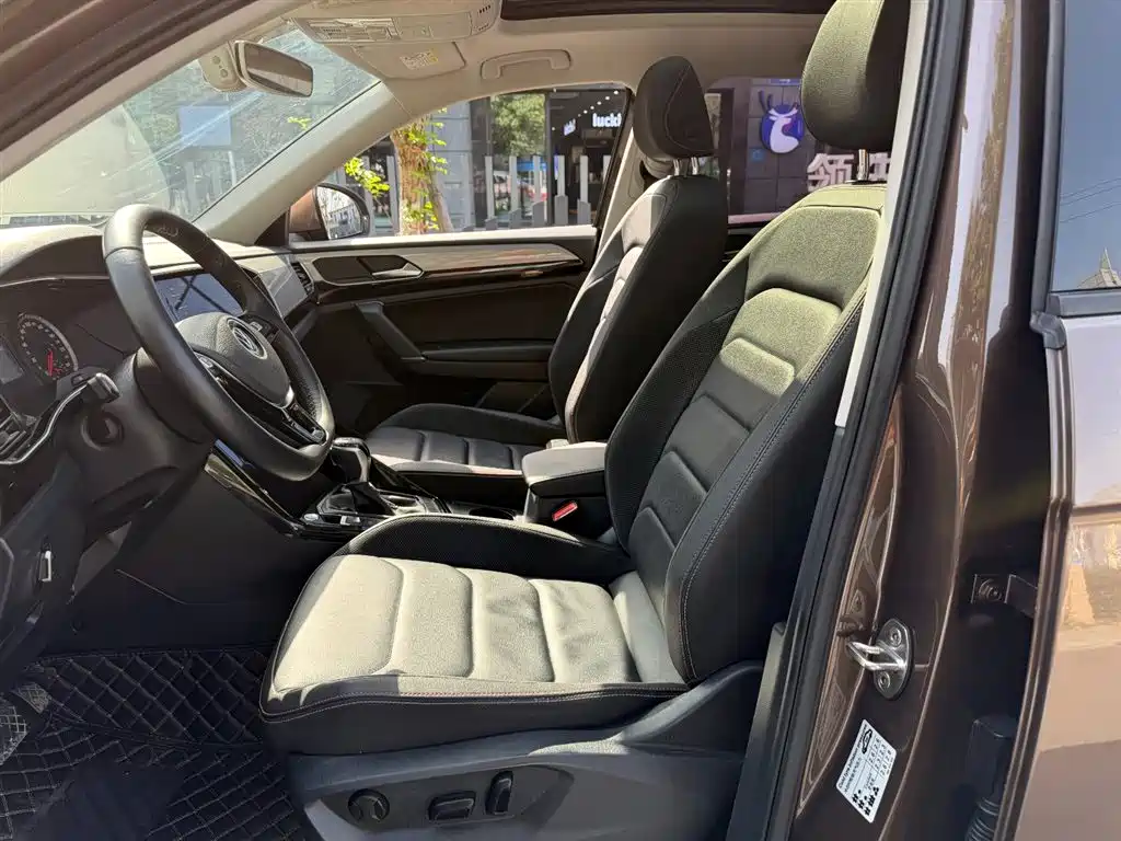 Volkswagen Tayron 2020 330TSI 2WD Luxury Smart Edition фото 8