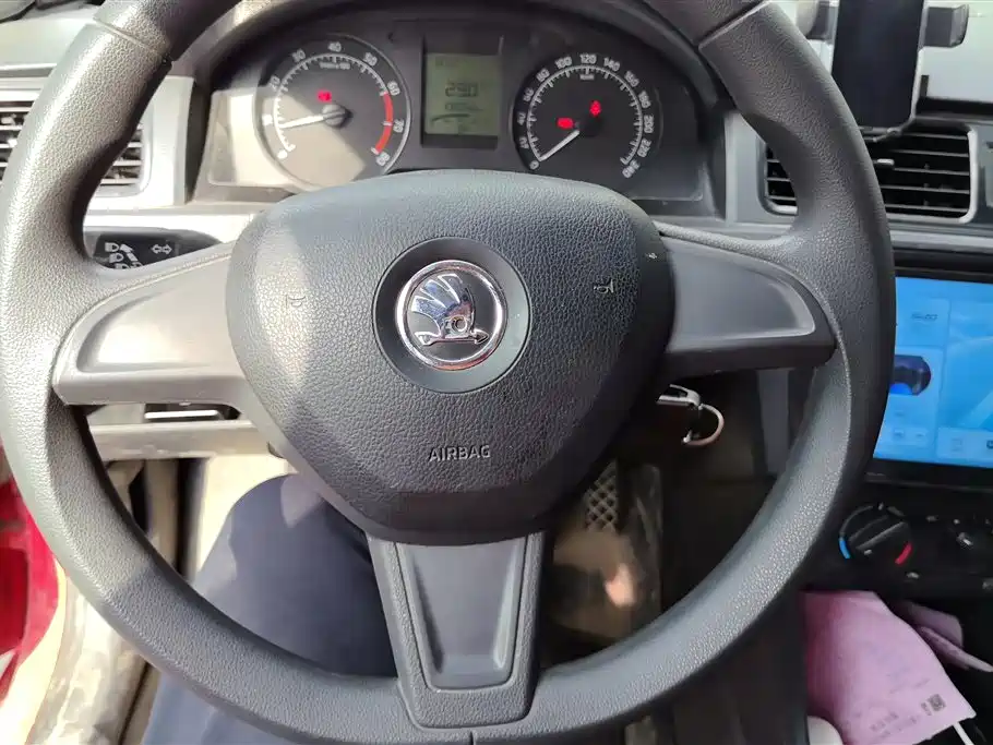 Škoda Skoda Rapid Spaceback 2014 1.6L Manual乐享版 фото 15