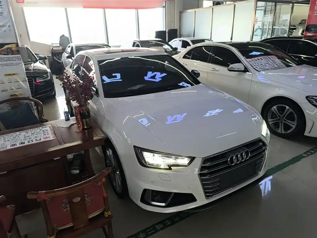 Audi A4L 2019 45 TFSI quattro Personality Sport (China V) фото 4