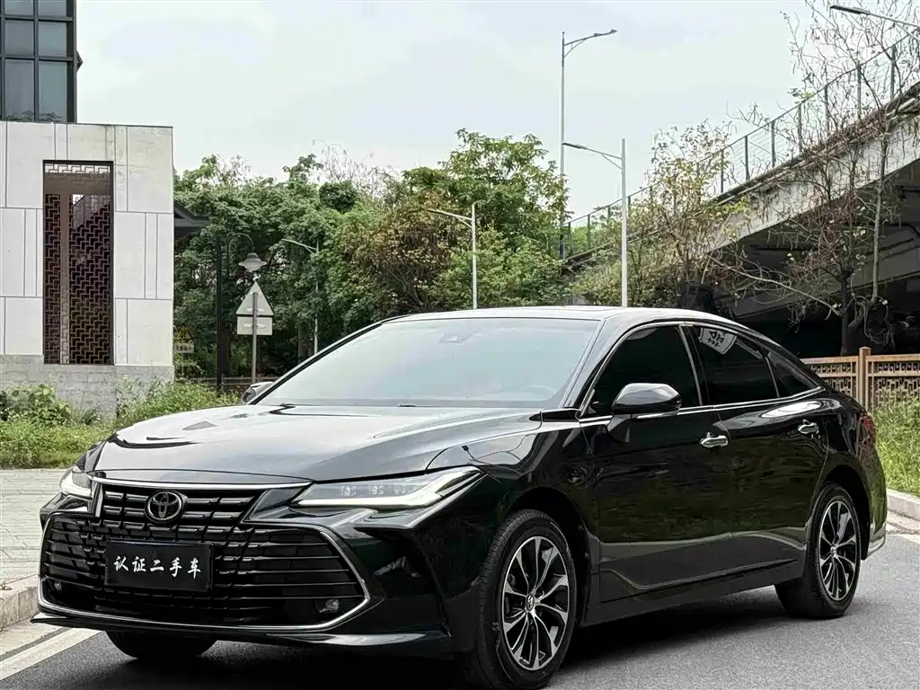 Toyota Avalon 2022 2.0L Luxury Edition фото 12