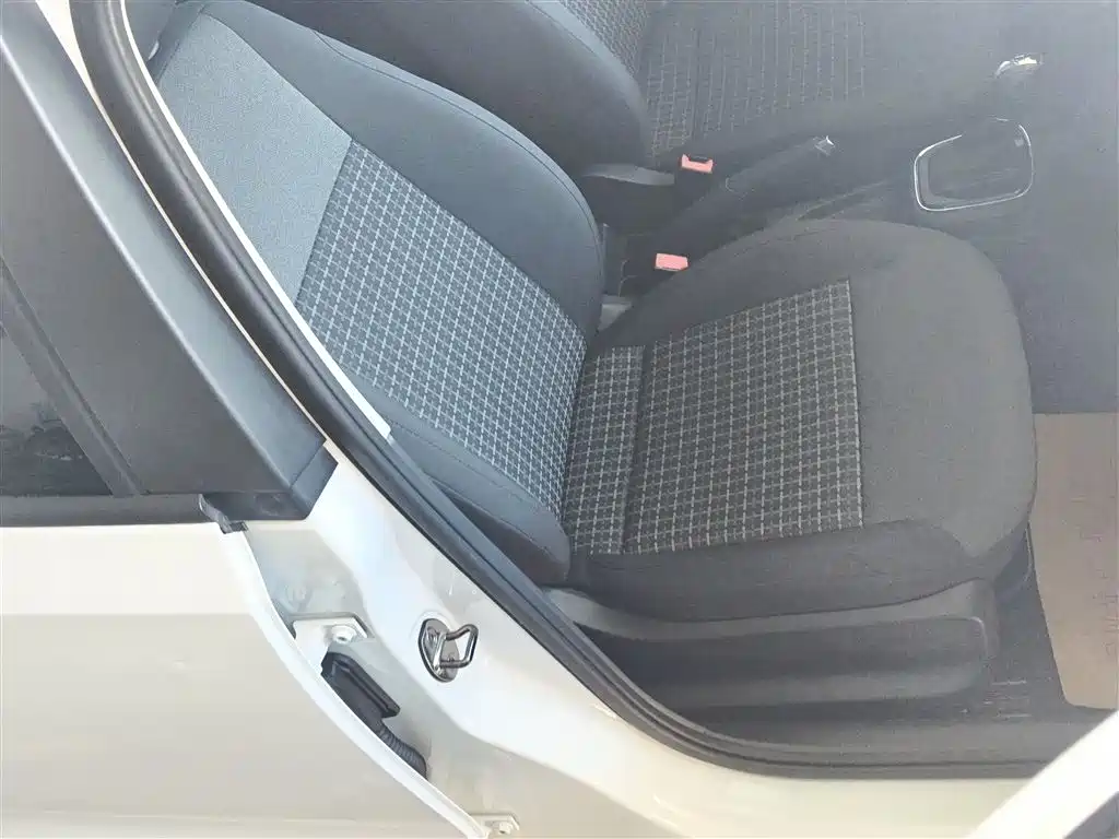 Volkswagen Polo 2018 1.5L Auto Comfort фото 20