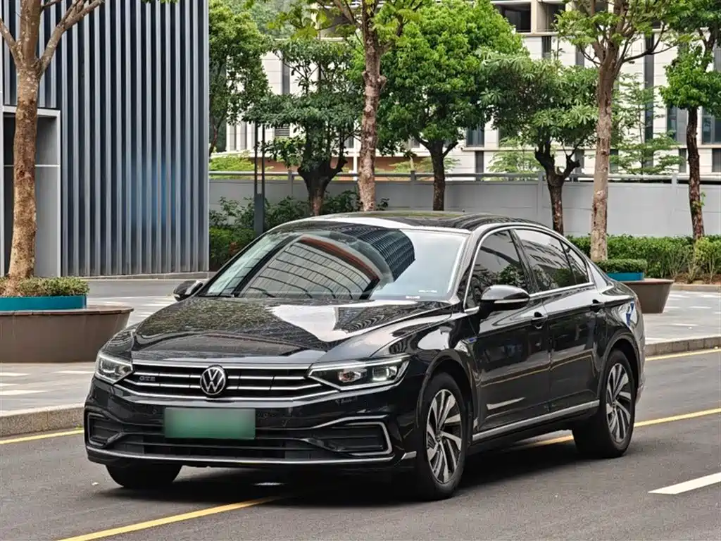 Volkswagen Magotan GTE Plug-in Hybrid 2022 GTE Luxury фото 2