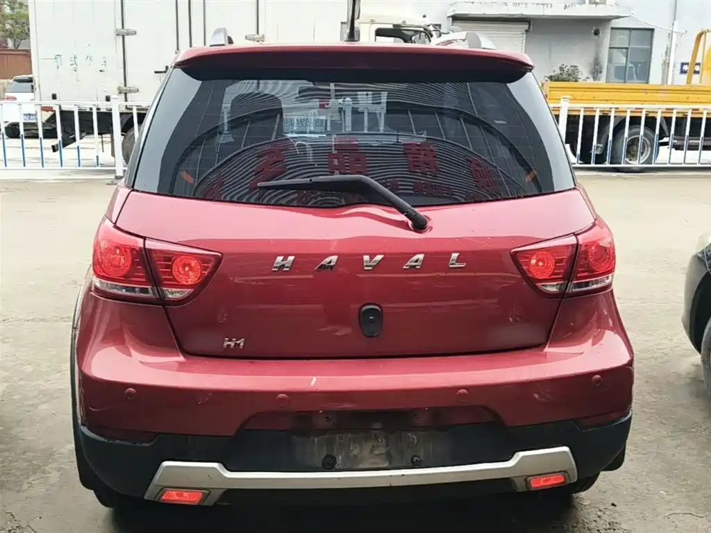 Haval H1 2017 Red Label 1.5L AMT Luxury фото 6