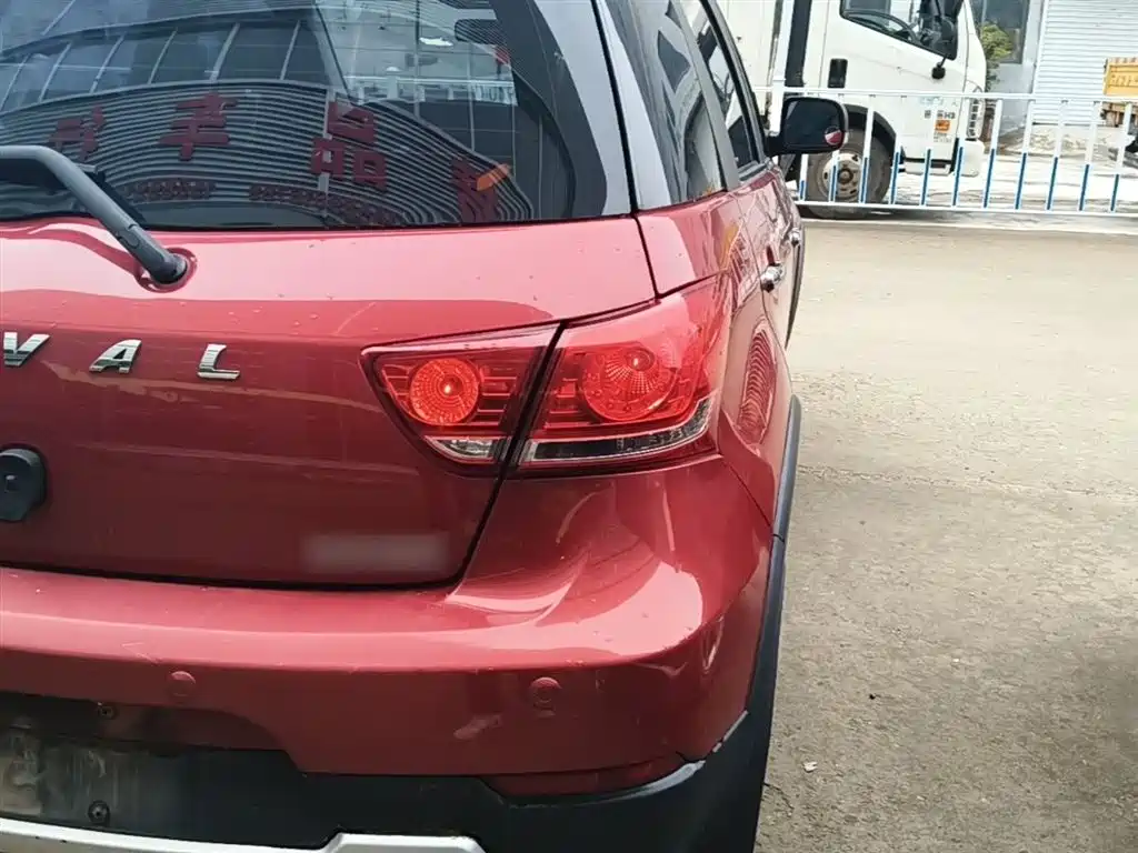 Haval H1 2017 Red Label 1.5L AMT Luxury фото 8