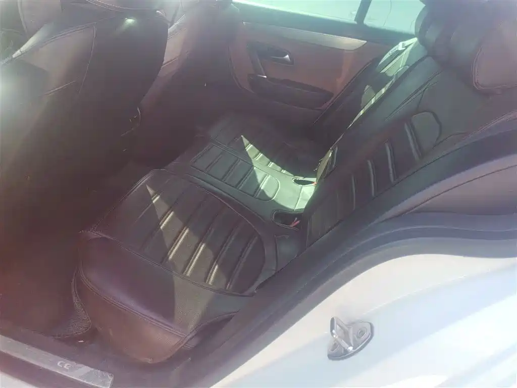 Volkswagen FAW-Volkswagen CC 2016 Model 1.8TSI Luxury фото 17