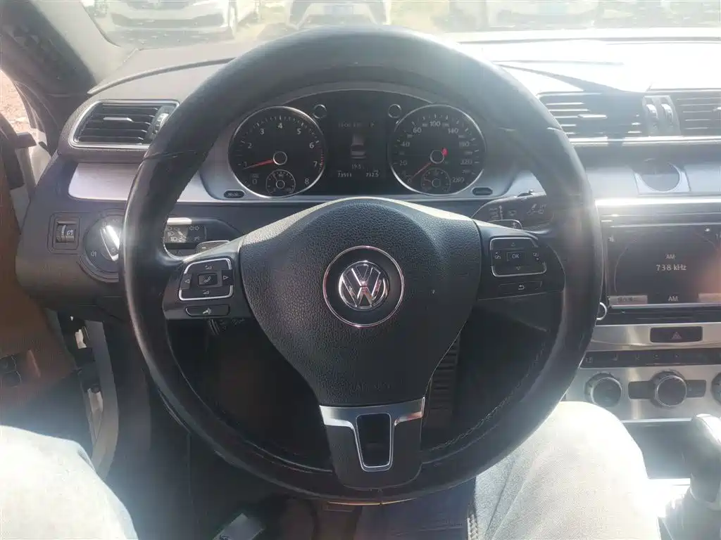Volkswagen FAW-Volkswagen CC 2016 Model 1.8TSI Luxury фото 11
