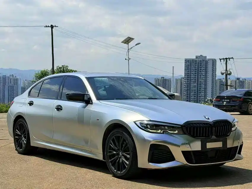 BMW 3 Series 2020 330i M Sport Blackout Package фото 3