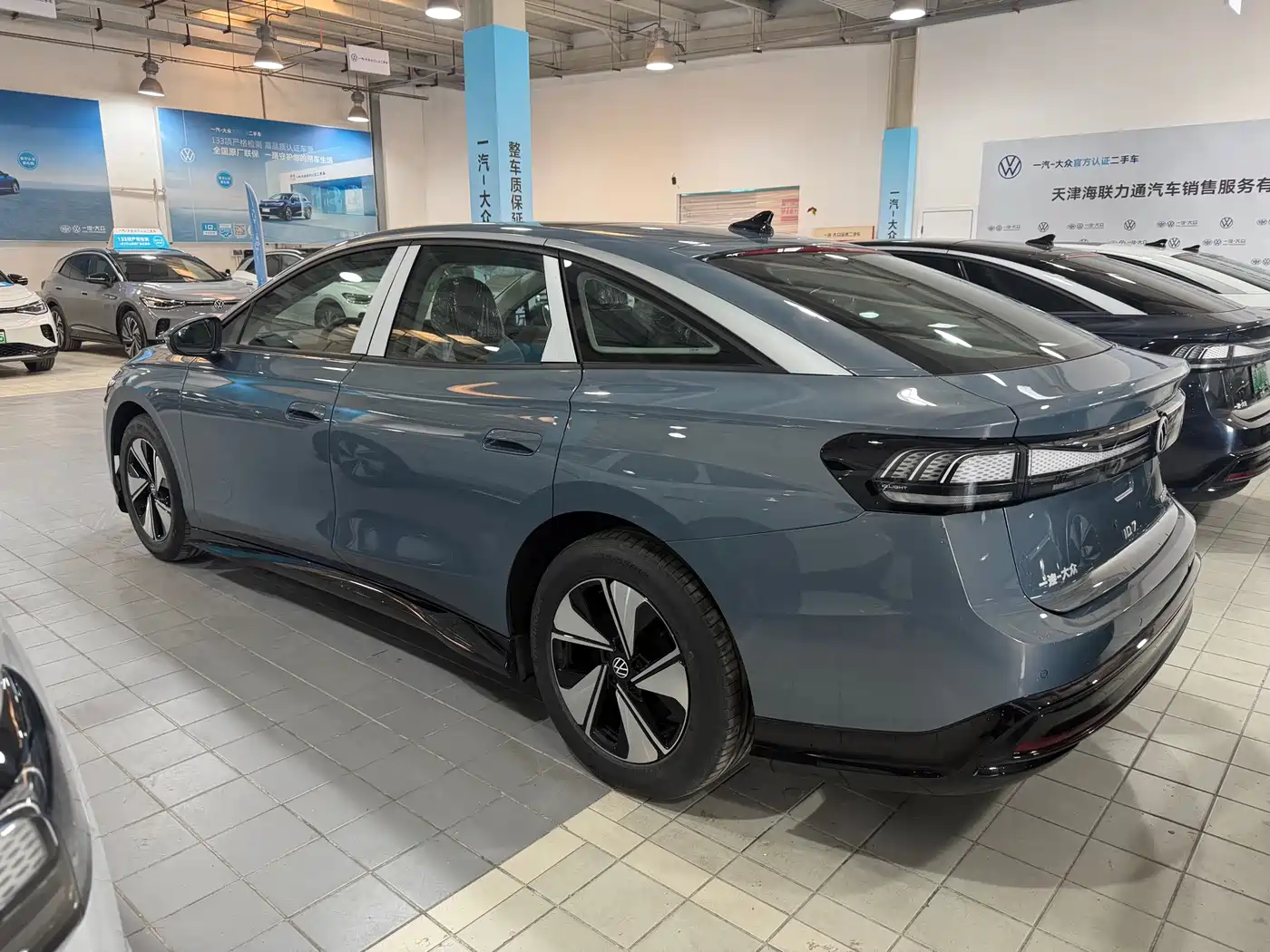 VOLKSWAGEN ID.7 VIZZION