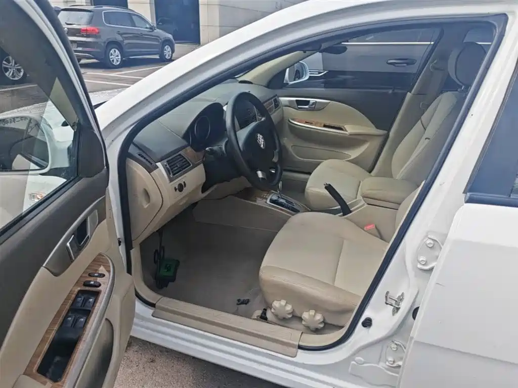 Buick Excelle 2015 1.5L Automatic Classic фото 16
