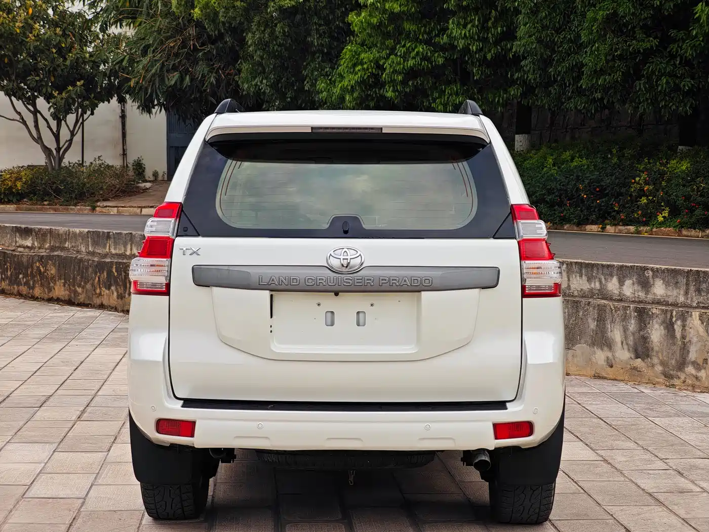 Toyota Prado (Import) 2014 2.7L Automatic Standard Edition фото 5