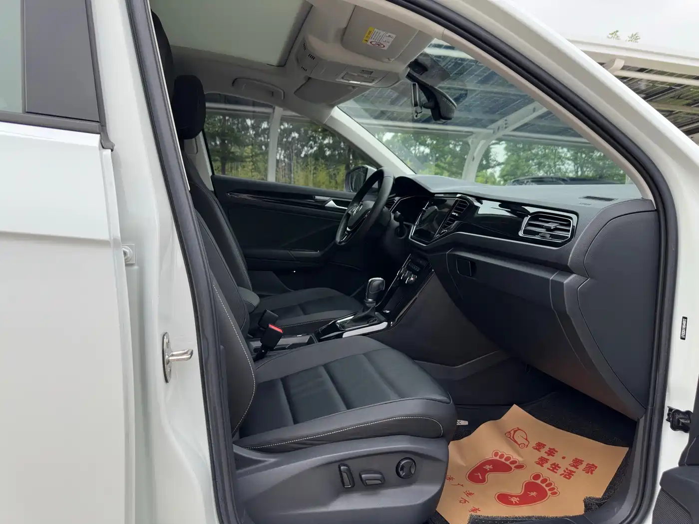 Volkswagen T-ROC 2022 280TSI DSG 2WD Comfort PLUS фото 5