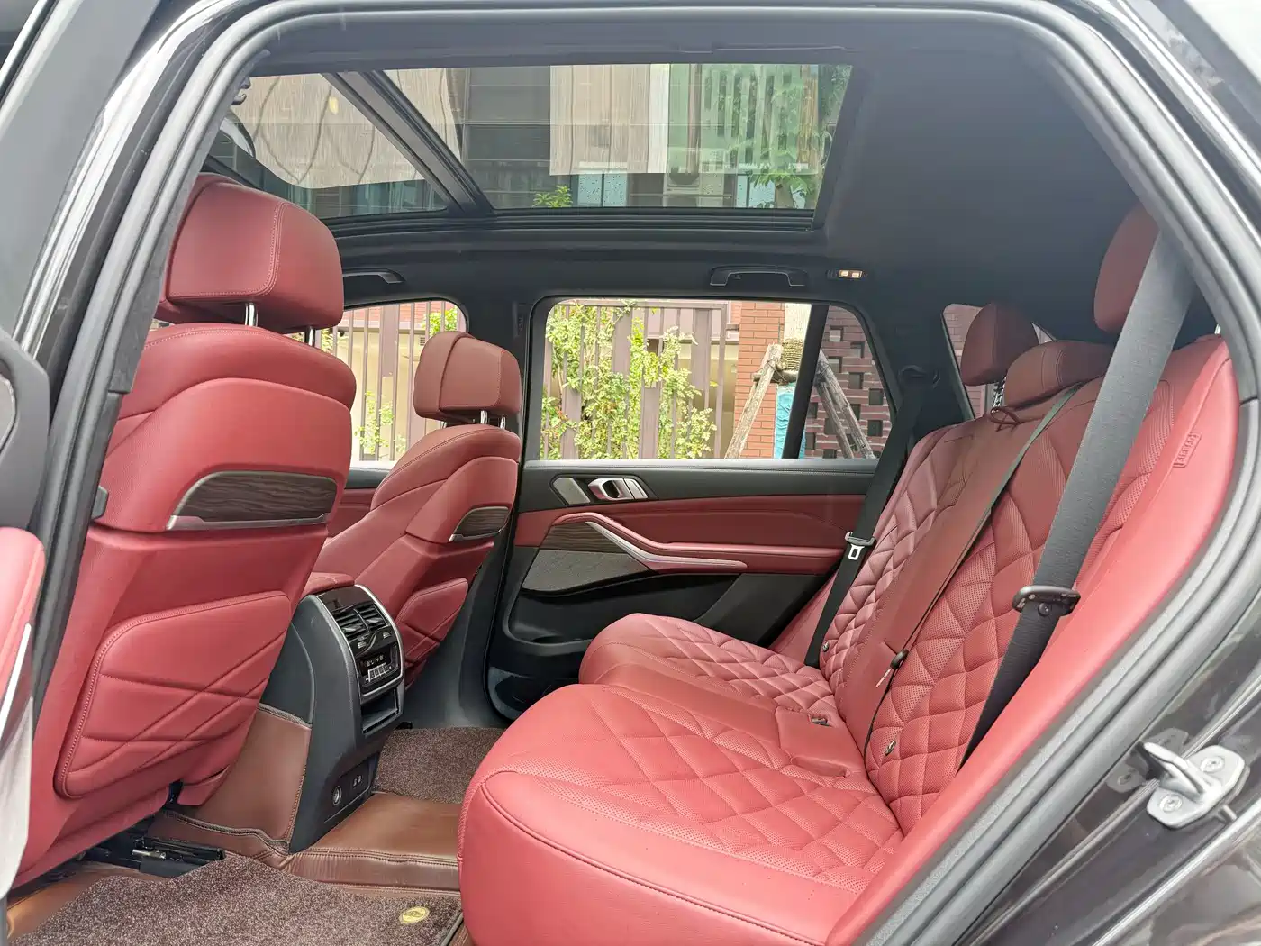 BMW X5 2022 Model xDrive 40Li M Sport Package фото 8