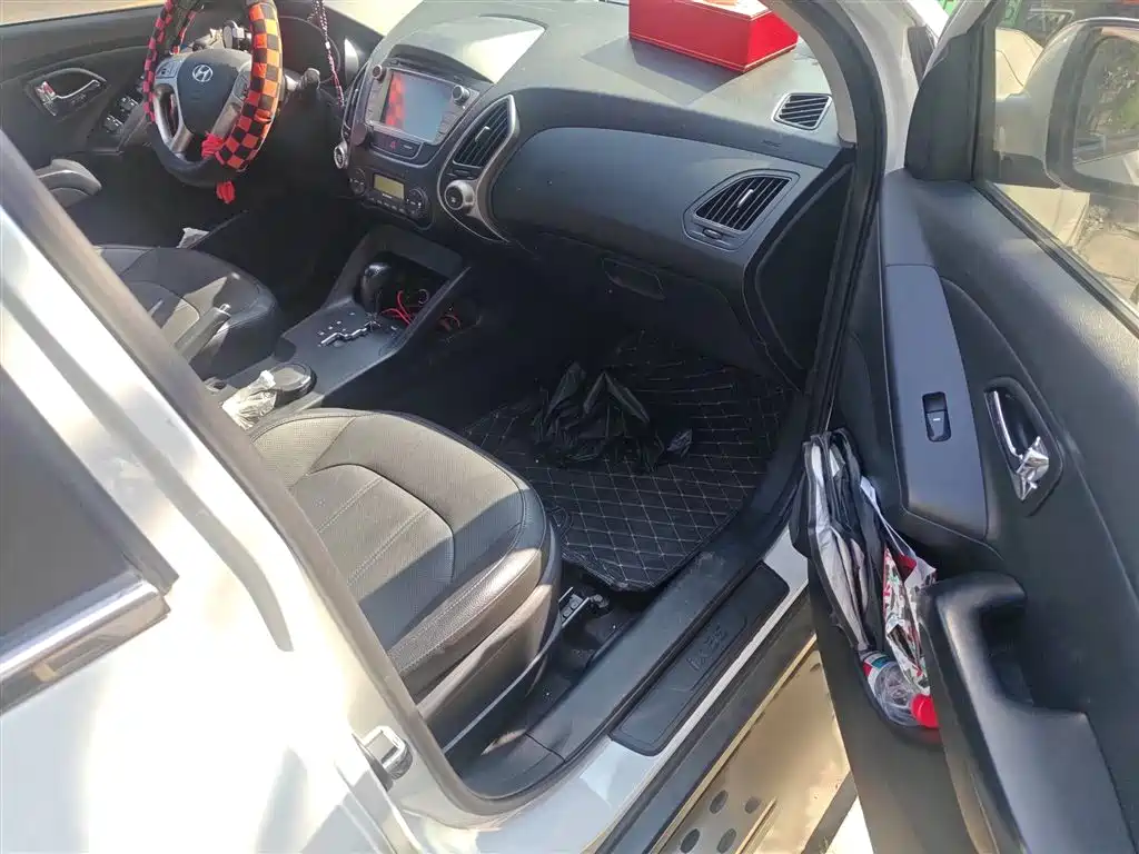 Hyundai Beijing Hyundai ix35 2013 2.0L Auto 2WD Smart GLS China IV фото 20