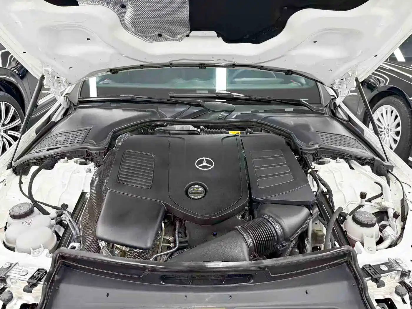 Mercedes-Benz C-Class 2024 Second Facelift C 260 L Sport фото 24