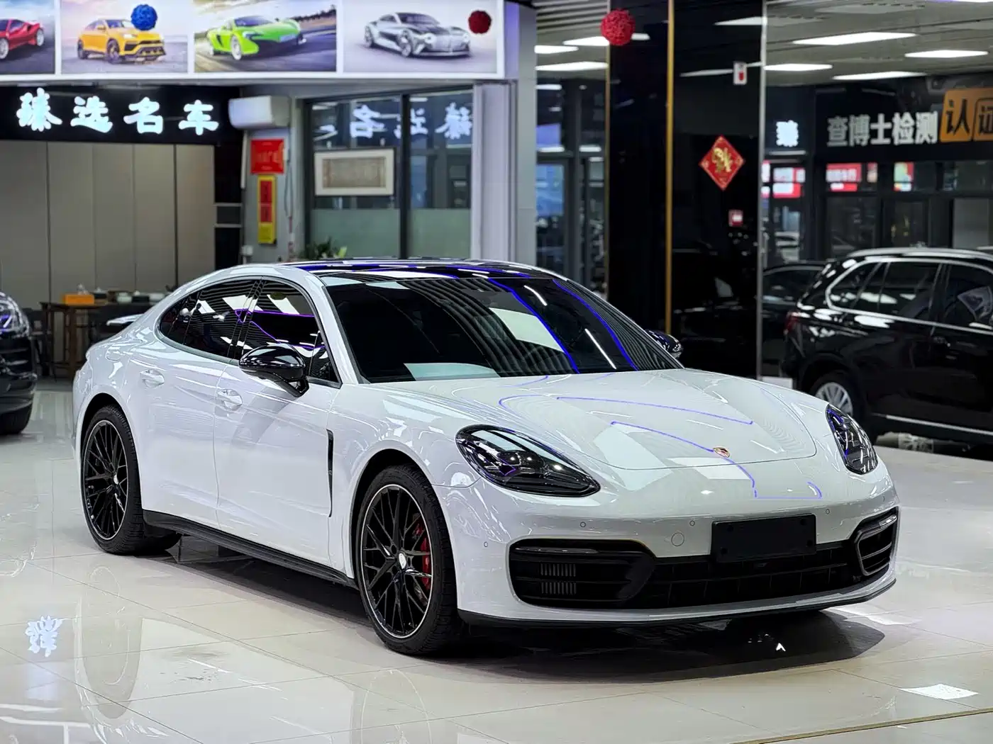 PORSCHE PANAMERA
