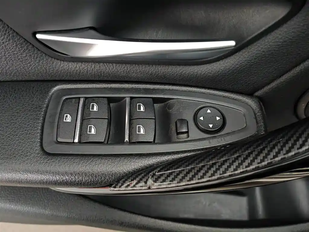 BMW 3 Series 2016 320Li Progressive фото 9