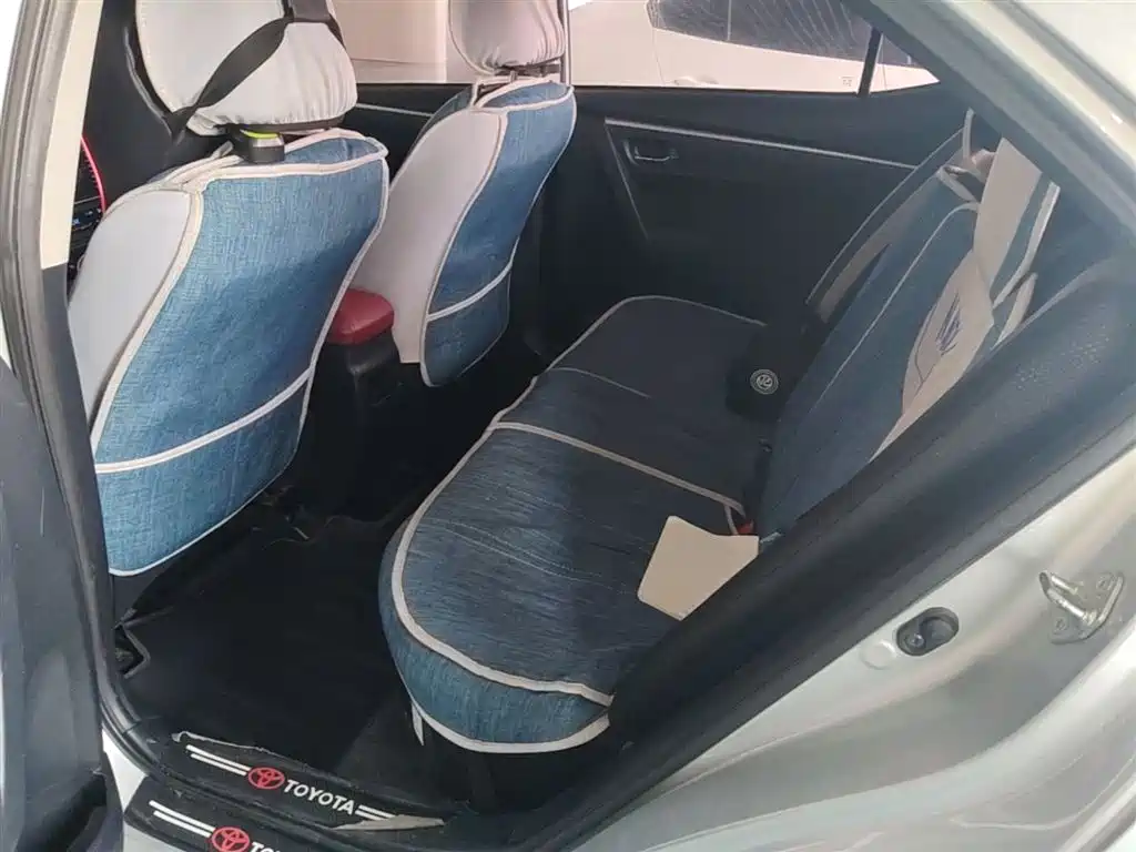Toyota Corolla 2017 Facelift Hybrid 1.8L E-CVT Leading Edition фото 17