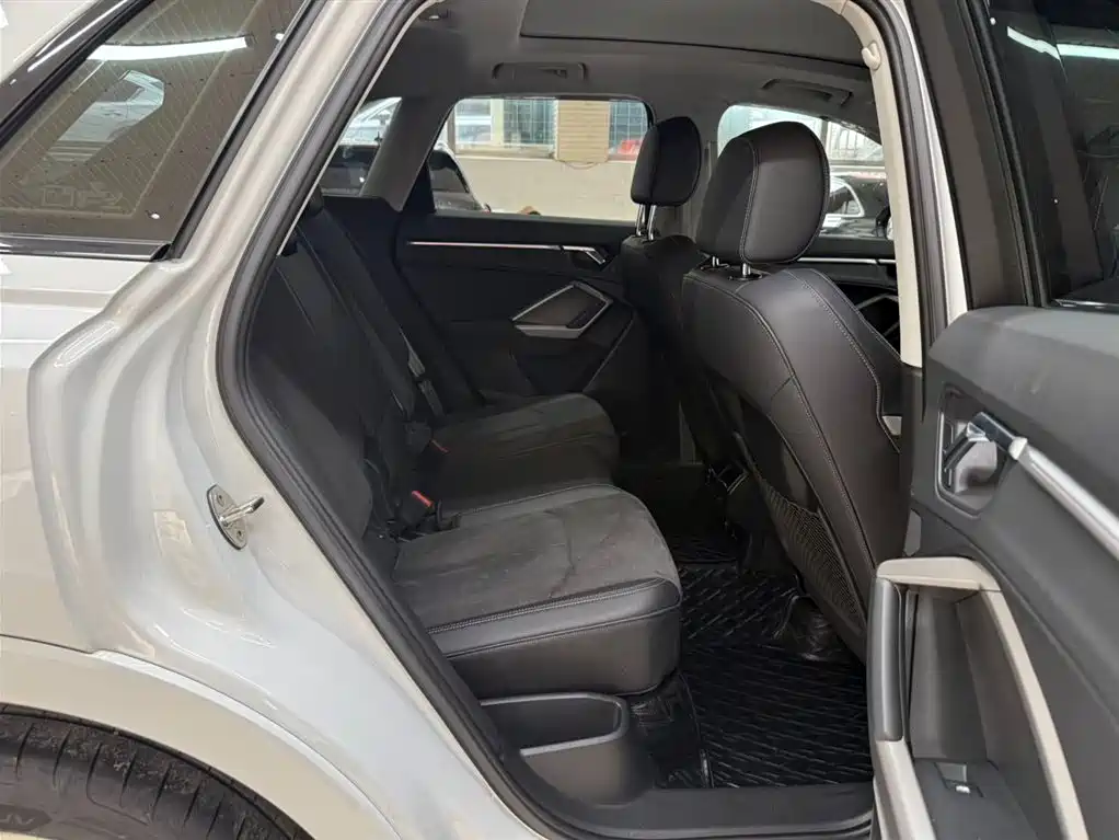 Audi Q3 2023 35 TFSI Fashion Dynamic (1.4T) фото 19
