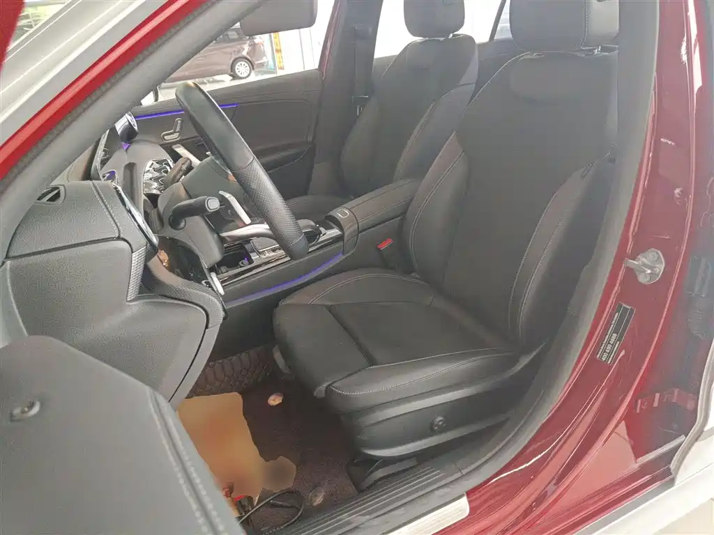Mercedes-Benz A-Class 2020 A 200 L Sport Sedan фото 15