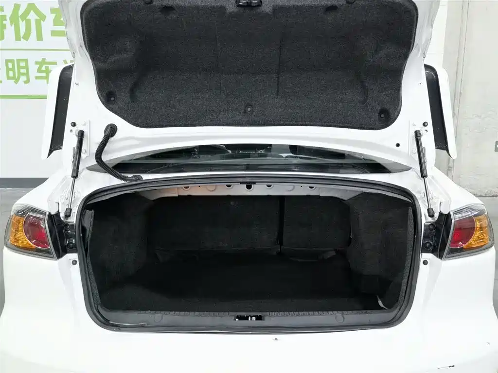 Mitsubishi Lancer EX 2015 1.8L Manual Premium Edition China V фото 16