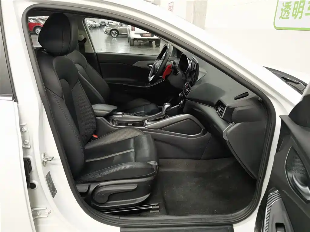 Hyundai Fista 2019 280TGDi Sport Edition China VI фото 23