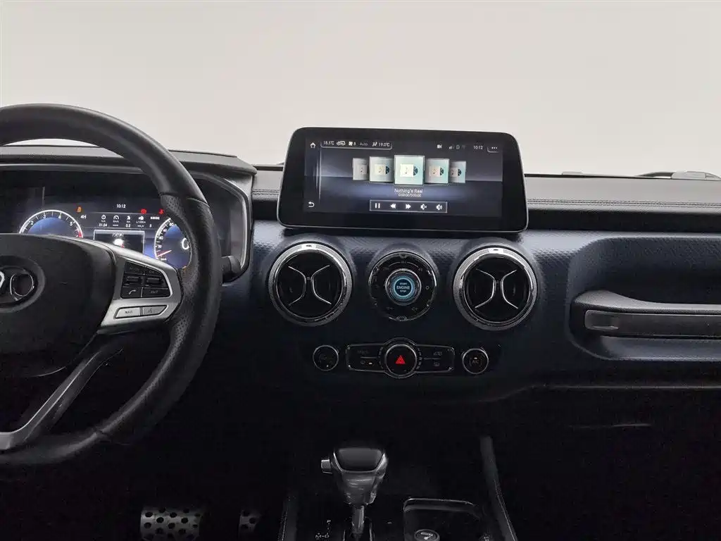 BAIC ORV Beijing Offroad BJ40 2018 PLUS 2.3T Automatic AWD Flagship China V фото 12