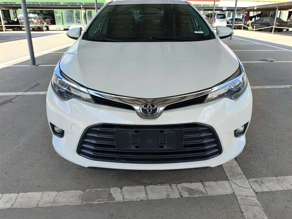 Toyota Levin 2014 1.6G CVT Elite Edition фото 3