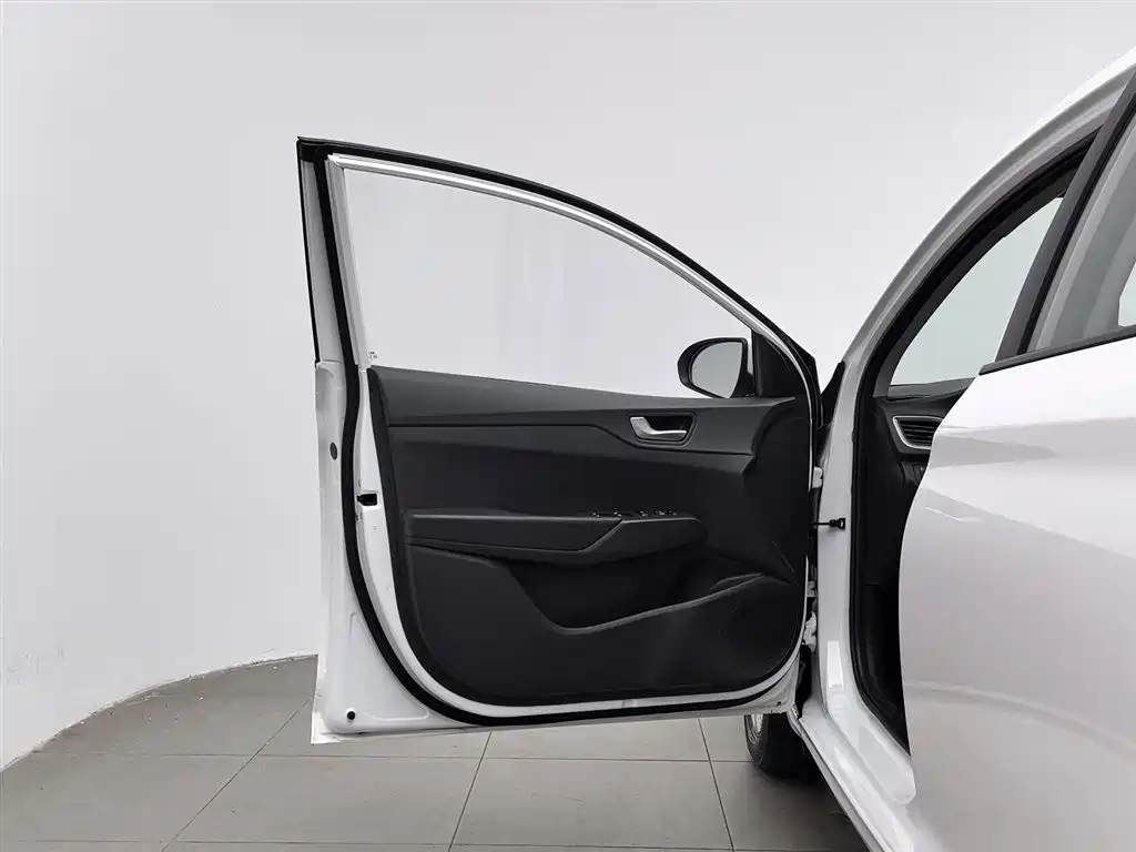 HYUNDAI ACCEPT