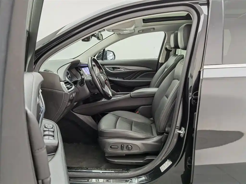 Buick Enclave 2020 28T 4WD Premium Model фото 10