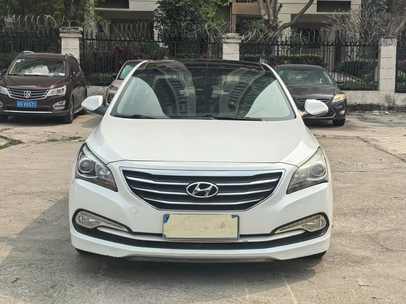 Hyundai Mistra 2014 1.8L Auto Smart GLS фото 2