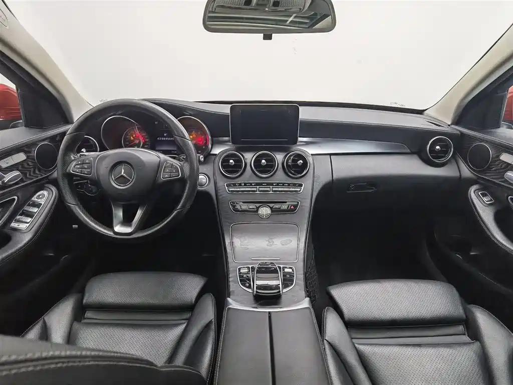 Mercedes-Benz C-Class 2017 Facelift C 200 L Sport Edition фото 5