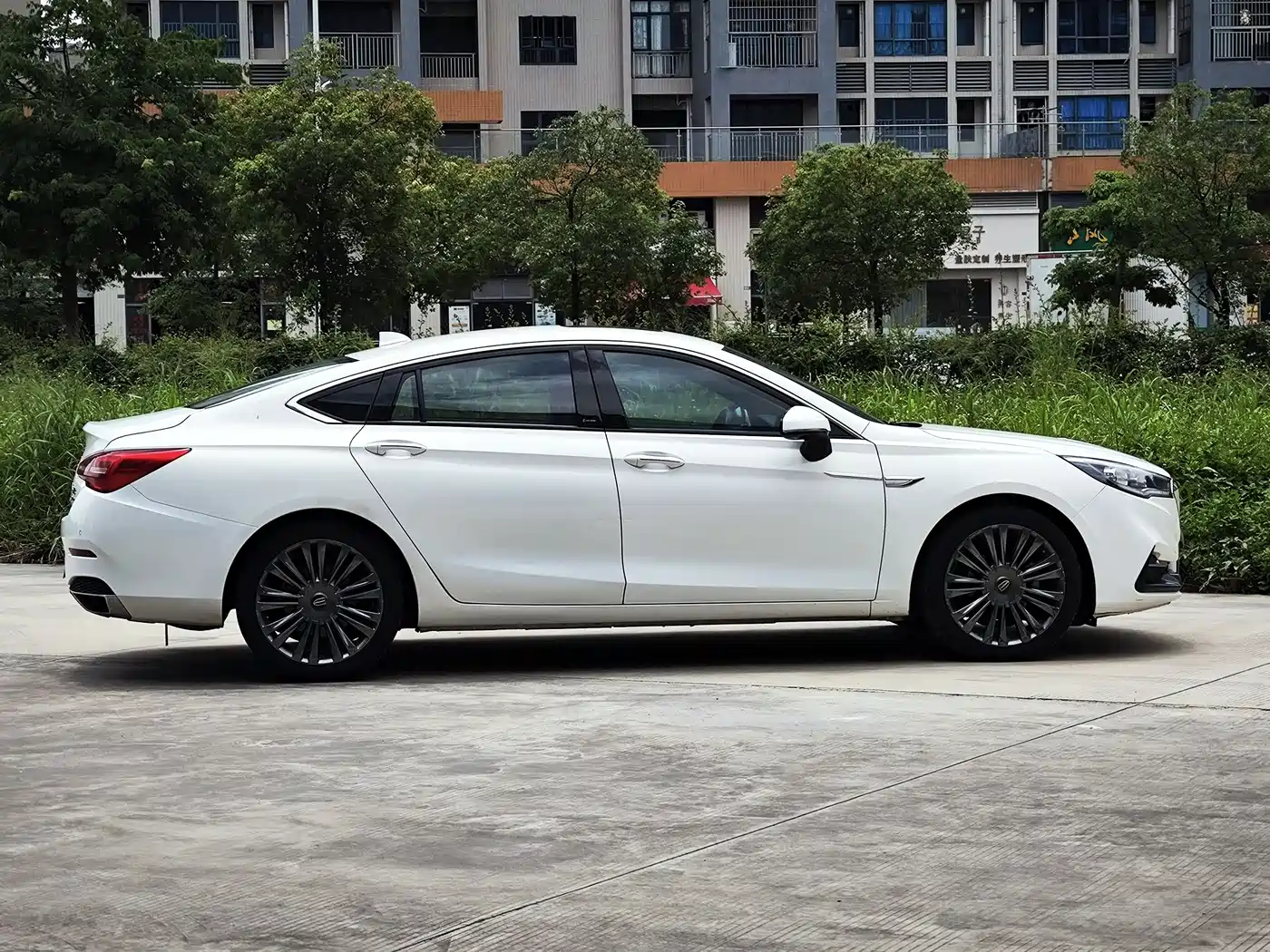 Hongqi H5 2020 1.5T DCT Qiyue Edition фото 5