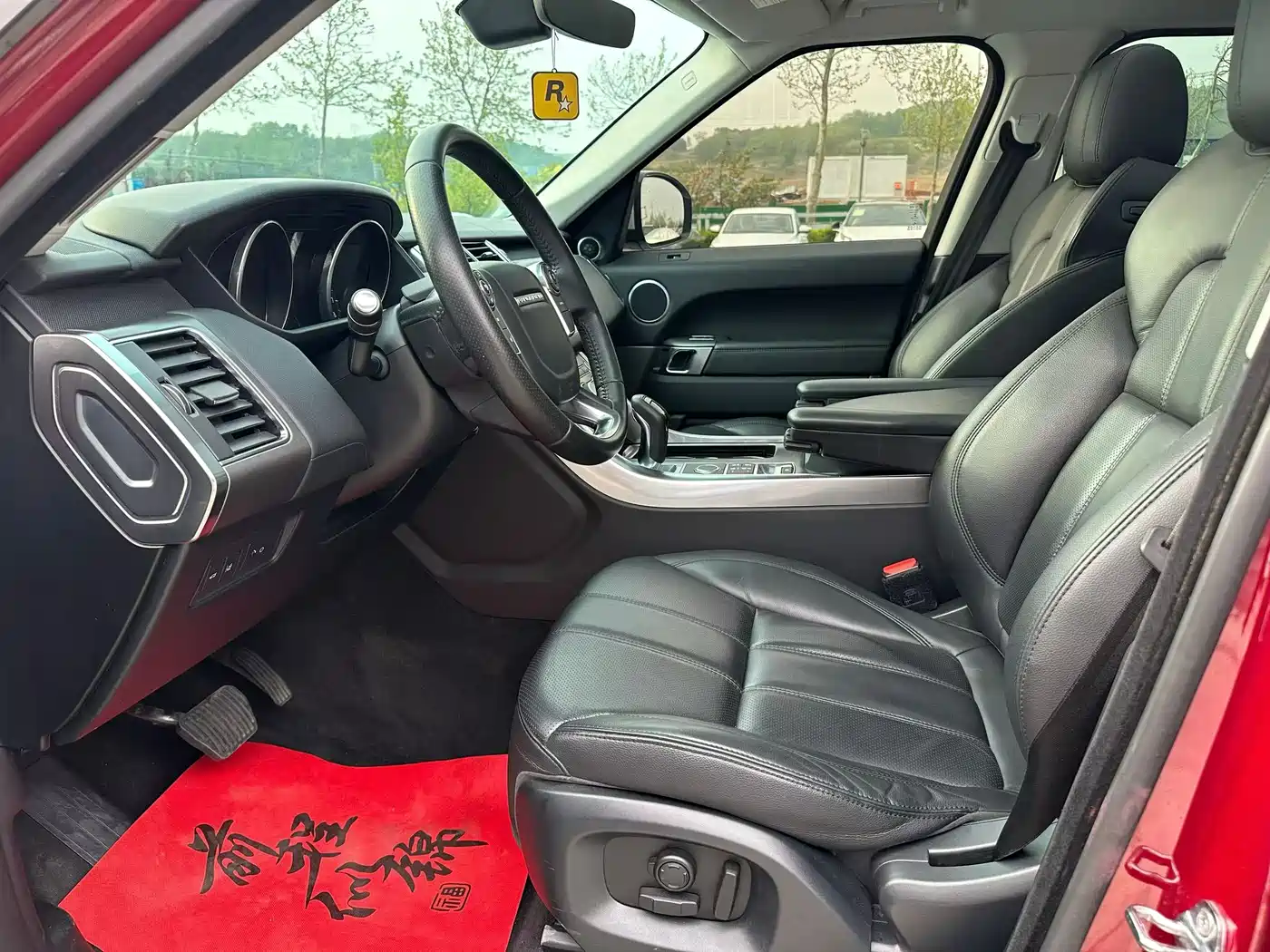 Land Rover Range Rover Sport 2017 3.0 SC V6 SE фото 8