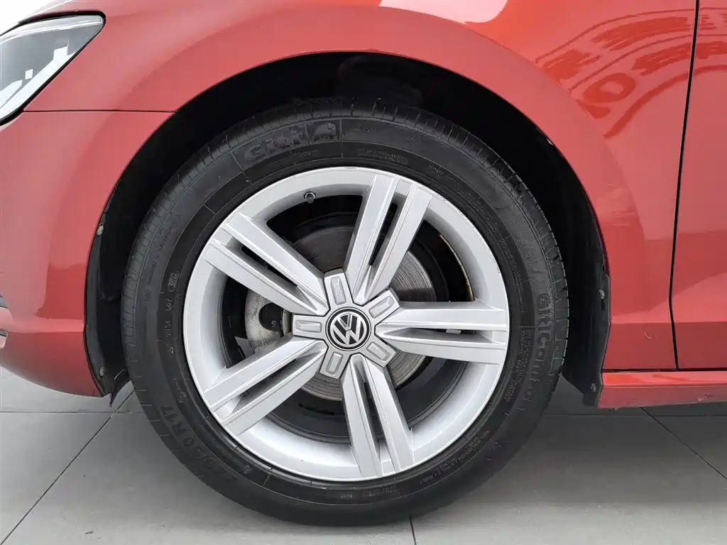 Volkswagen Lamando 2017 280TSI DSG Comfort Edition фото 17