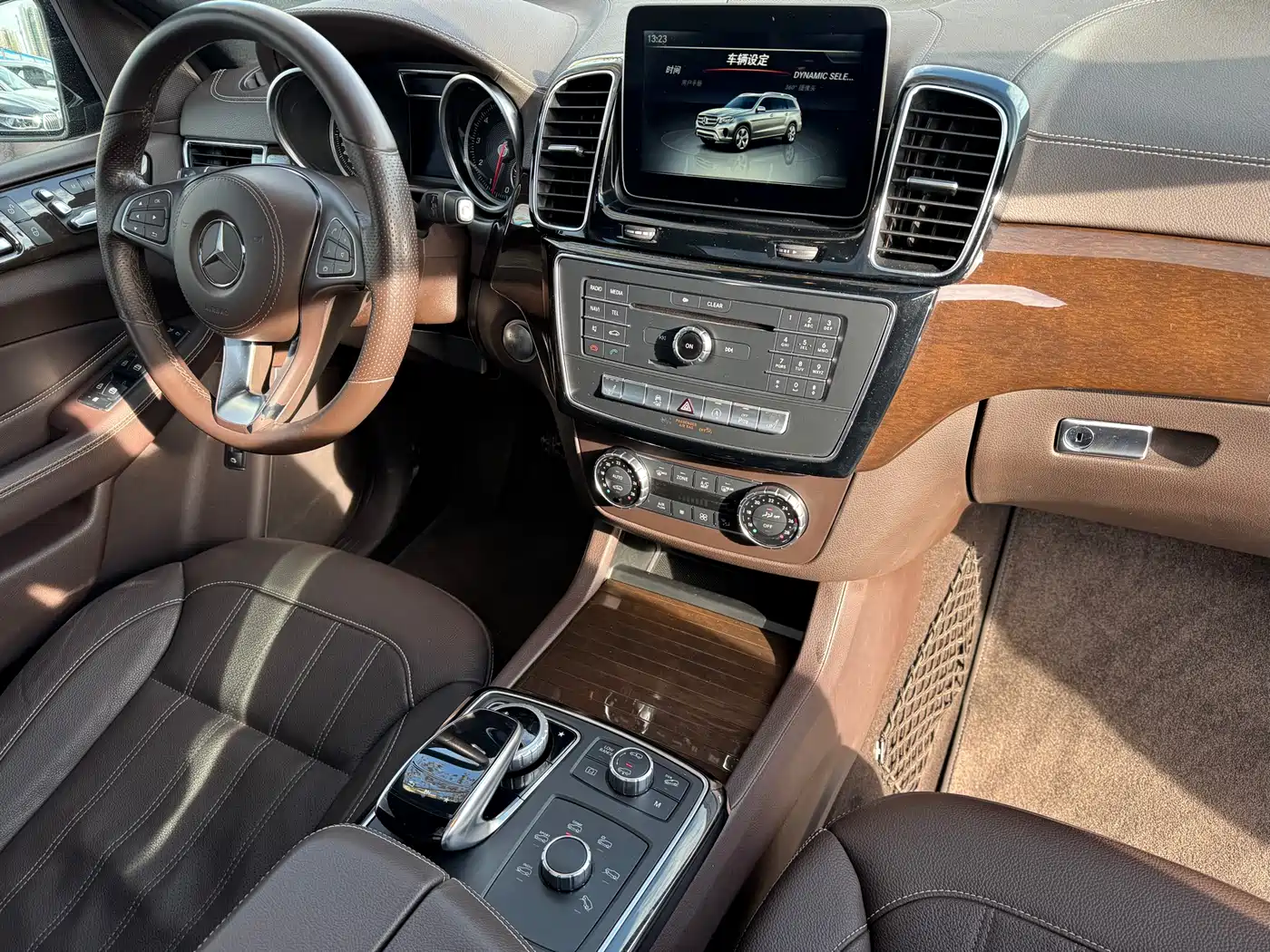 Mercedes-Benz GLS 2017 GLS 400 4MATIC Dynamic фото 10