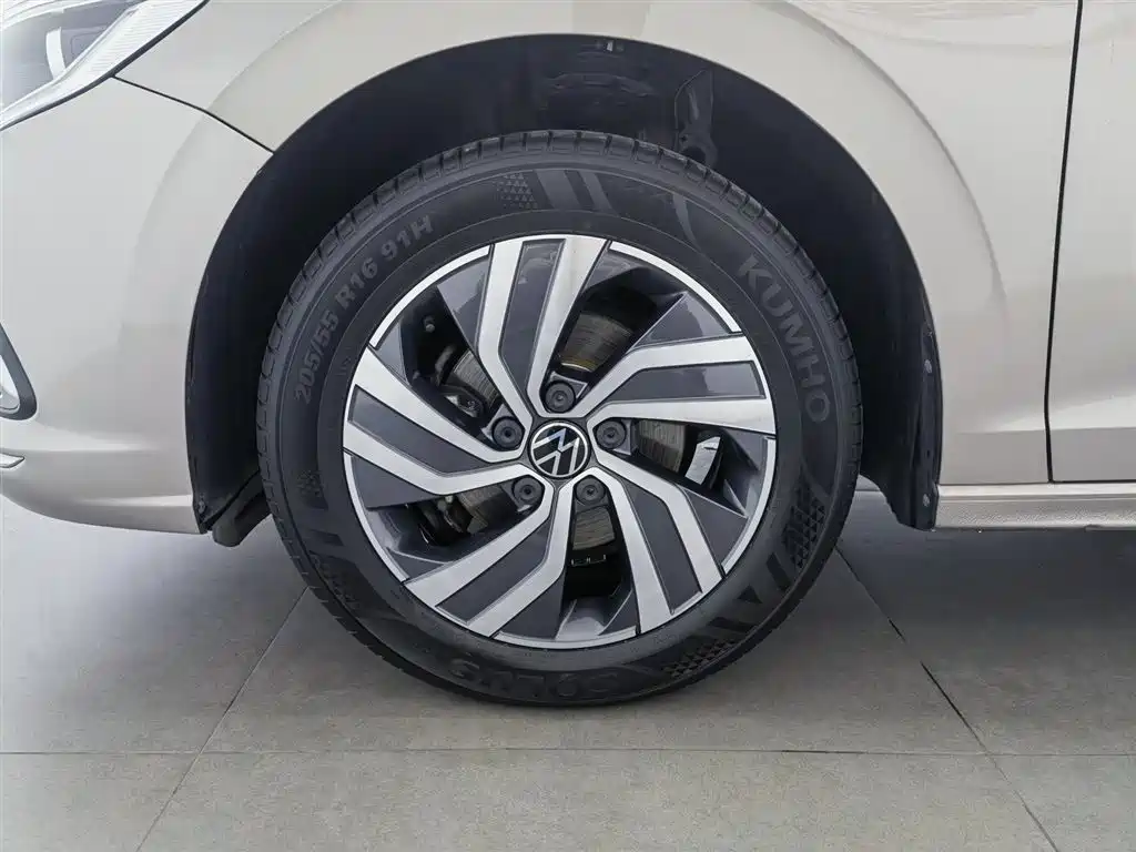 Volkswagen Bora 2023 200TSI DSG Yuexing Edition фото 17