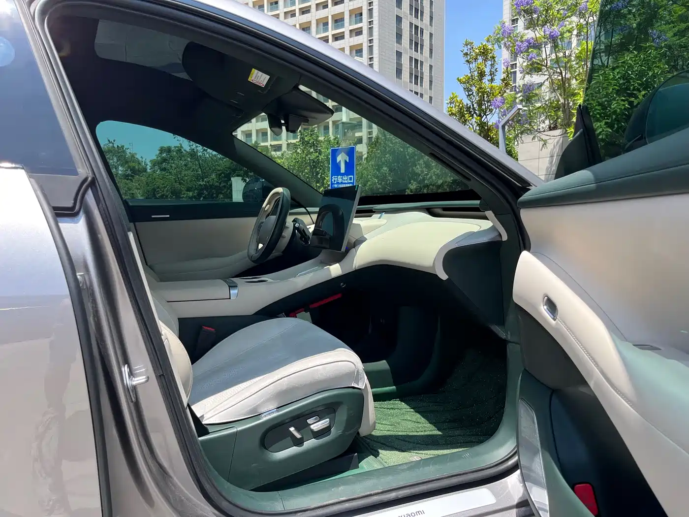 Xiaomi Auto Xiaomi YU7 2025 Extended Range RWD Edition фото 18