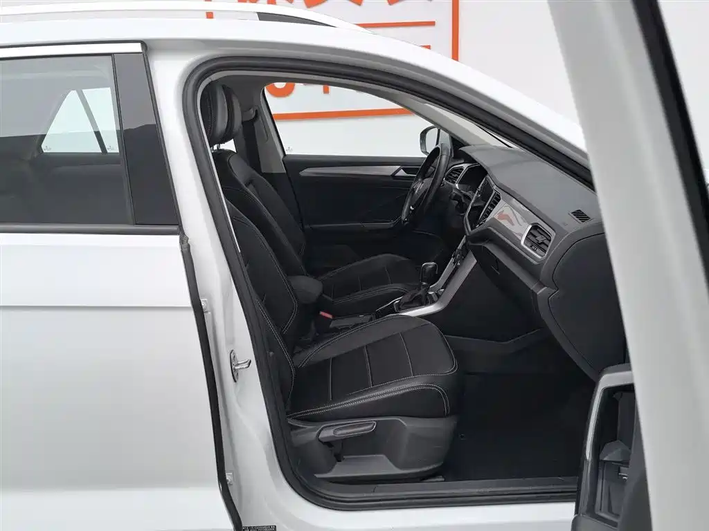 Volkswagen T-ROC 2021 280TSI DSG 2WD Elite Connected фото 23
