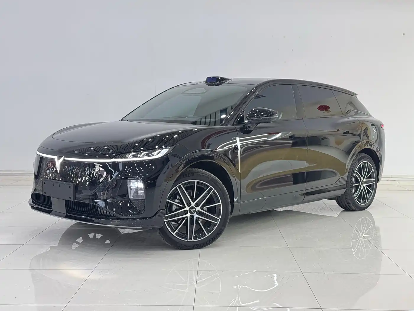 Voyah Auto Voyah Zhiyin 2025 Model 2WD Huawei Qiankun Edition