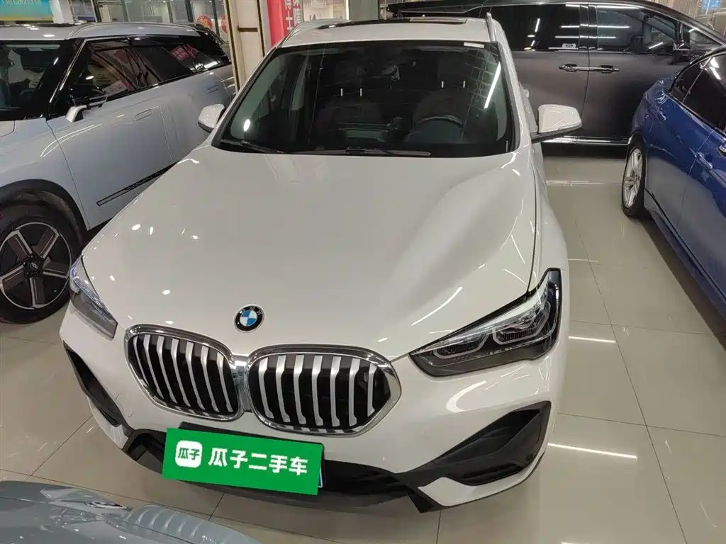 BMW X1 2022 sDrive25Li Leading фото 3