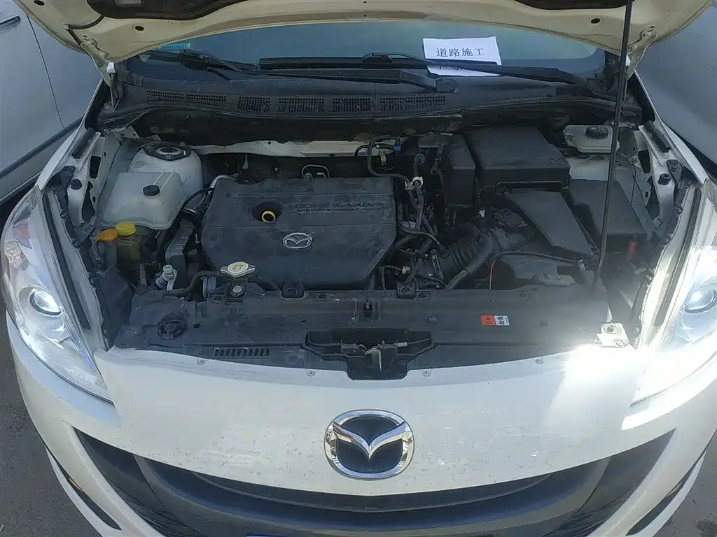 Mazda Mazda5 2014 2013 2.0L Automatic Luxury