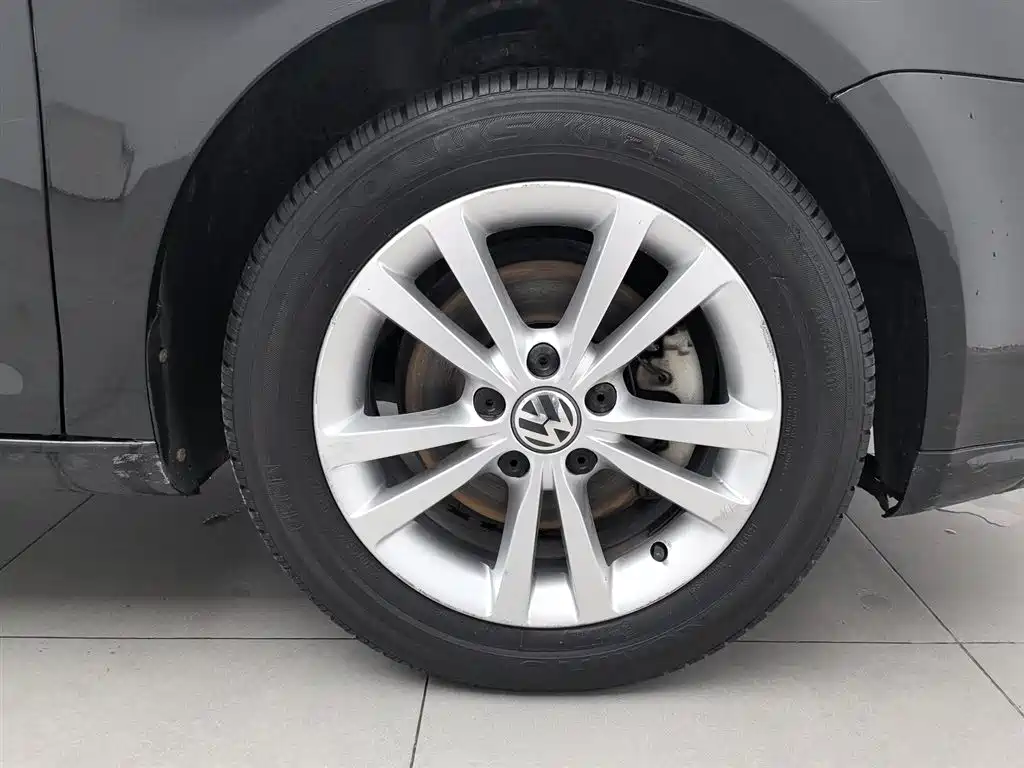 Volkswagen Sagitar 2011 1.4TSI Automatic Technology фото 17