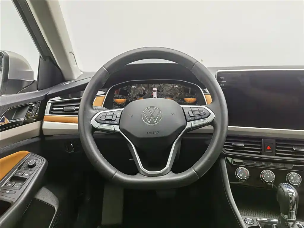 Volkswagen Bora 2023 200TSI DSG Yuexing Edition фото 11